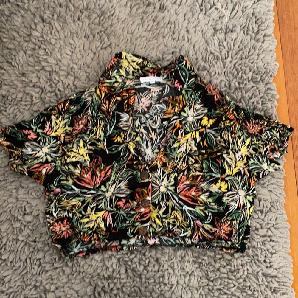 Crop top